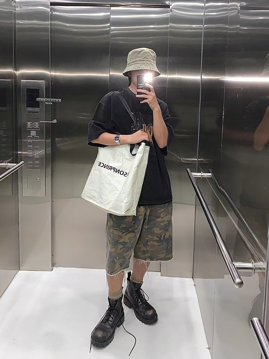 ビッグシルエットヴィンテージ加工ロックTシャツ DT2079