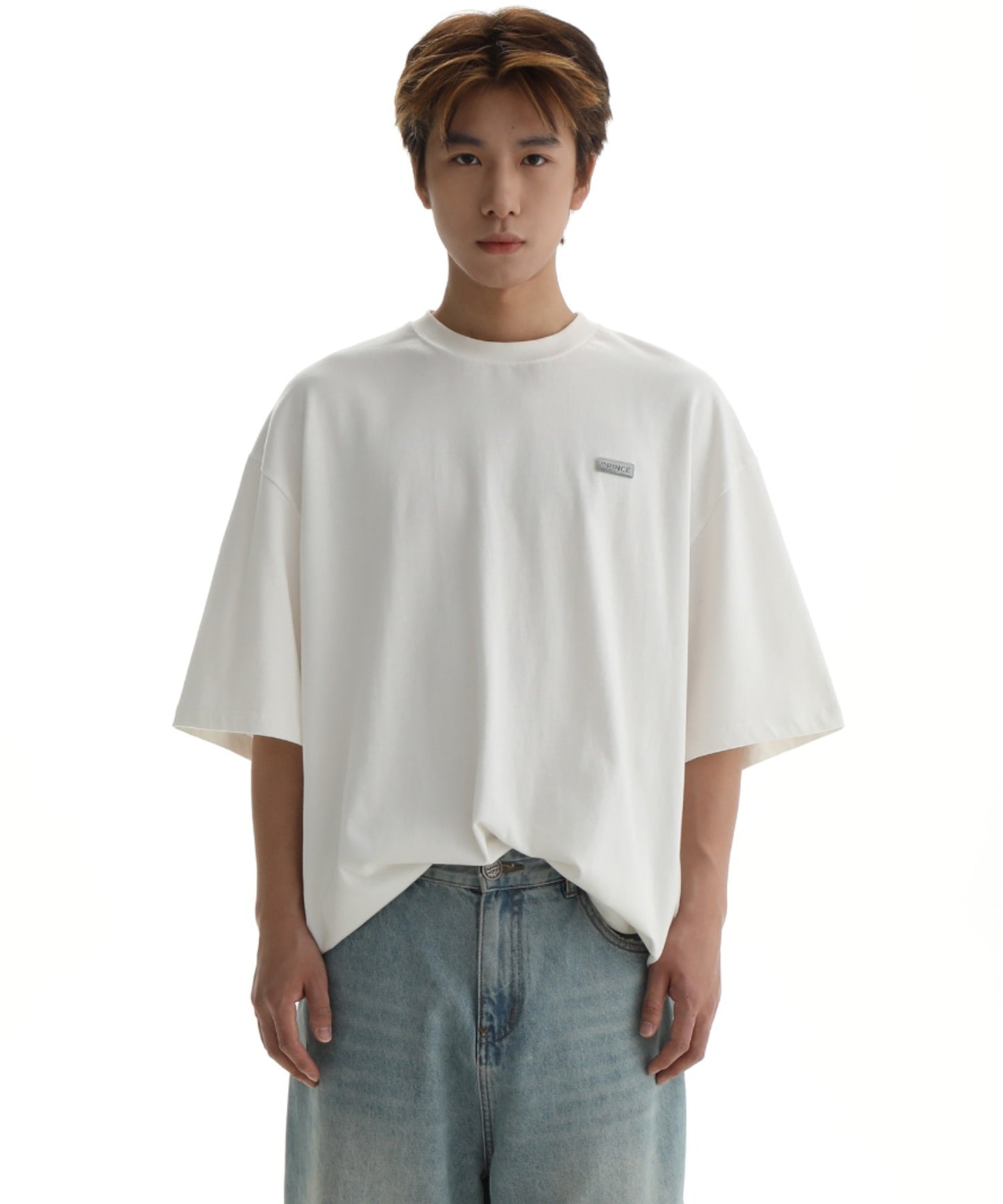 Big silhouette logo plate simple T-shirt DT2129