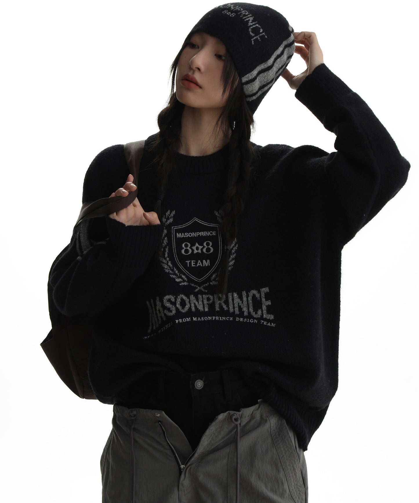 Sideline logo embroidered knit pullover MY2101