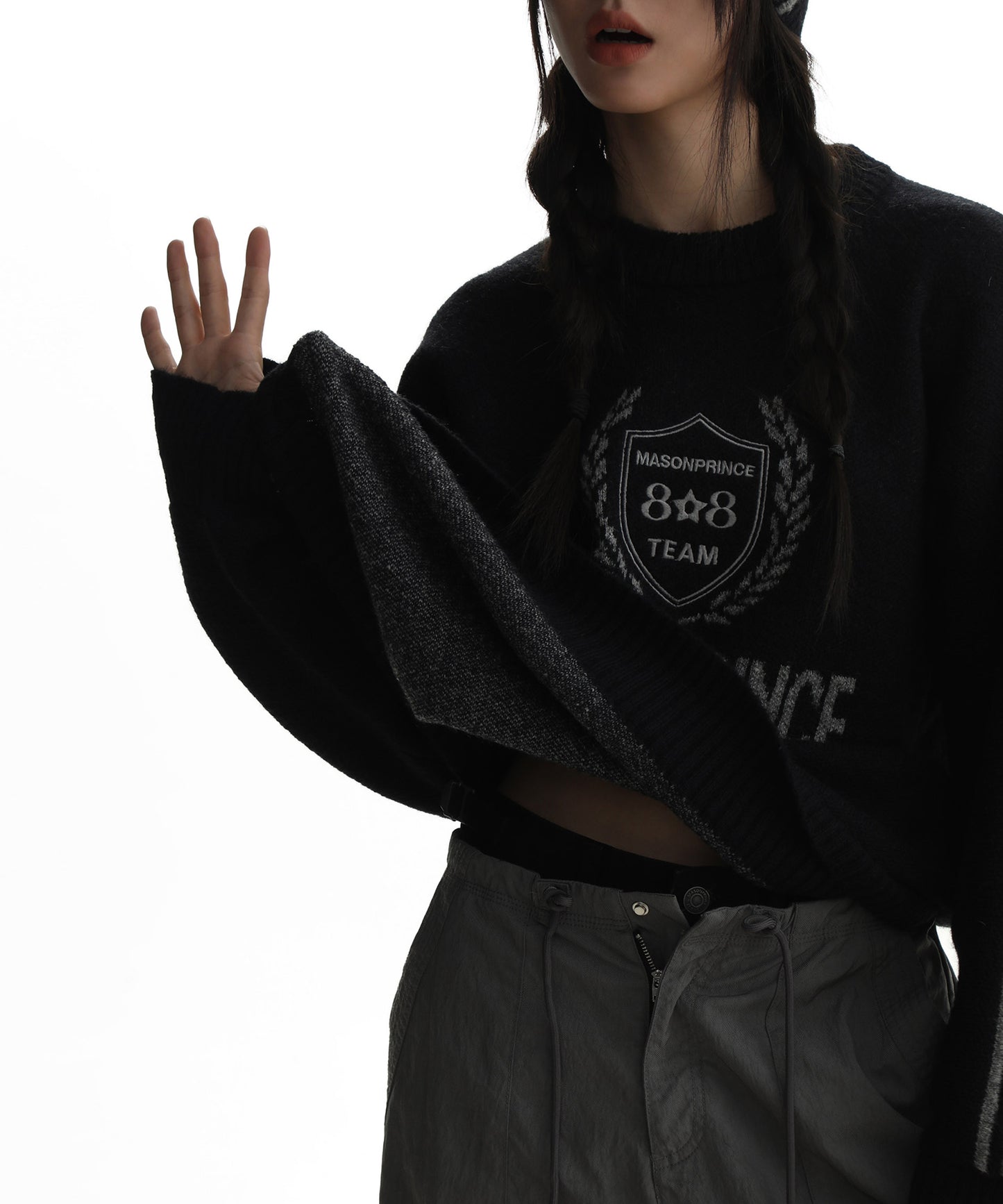 Sideline logo embroidered knit pullover MY2101