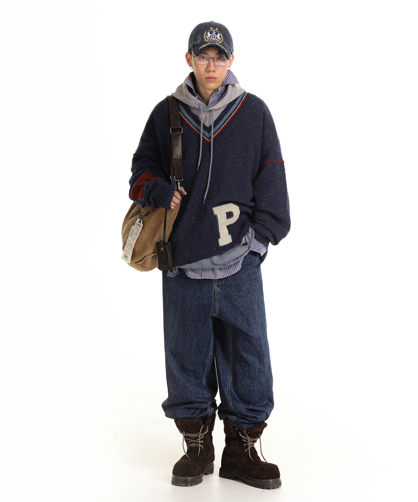 Oversized V-neck logo patch knit MY2124