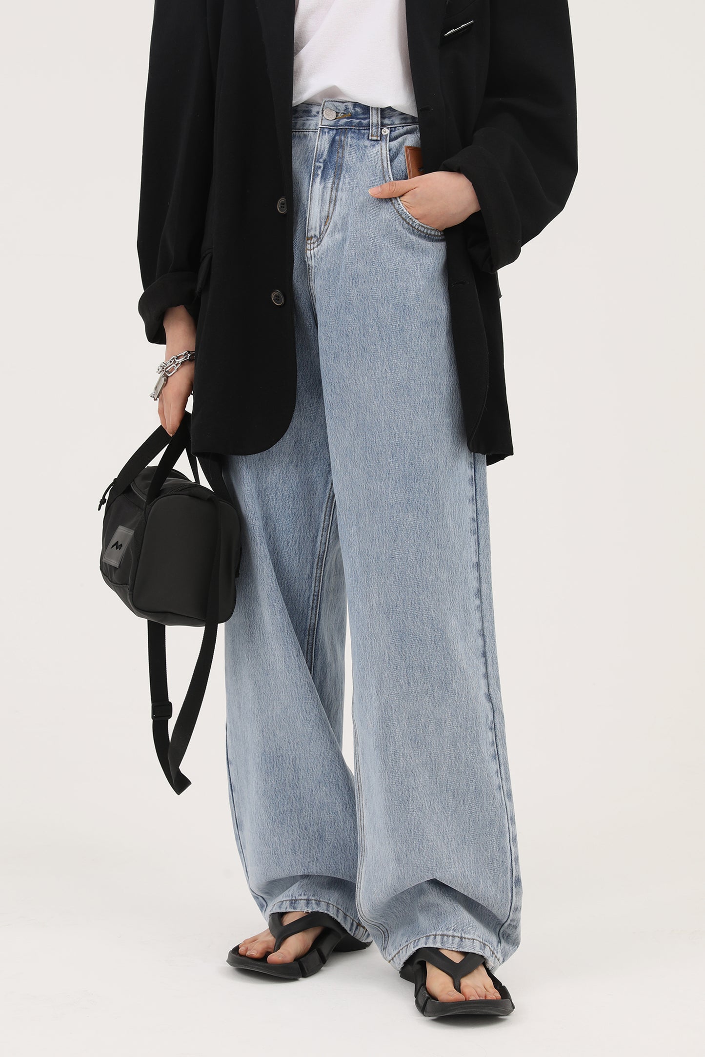Wide straight silhouette high waist denim pants NZK5020