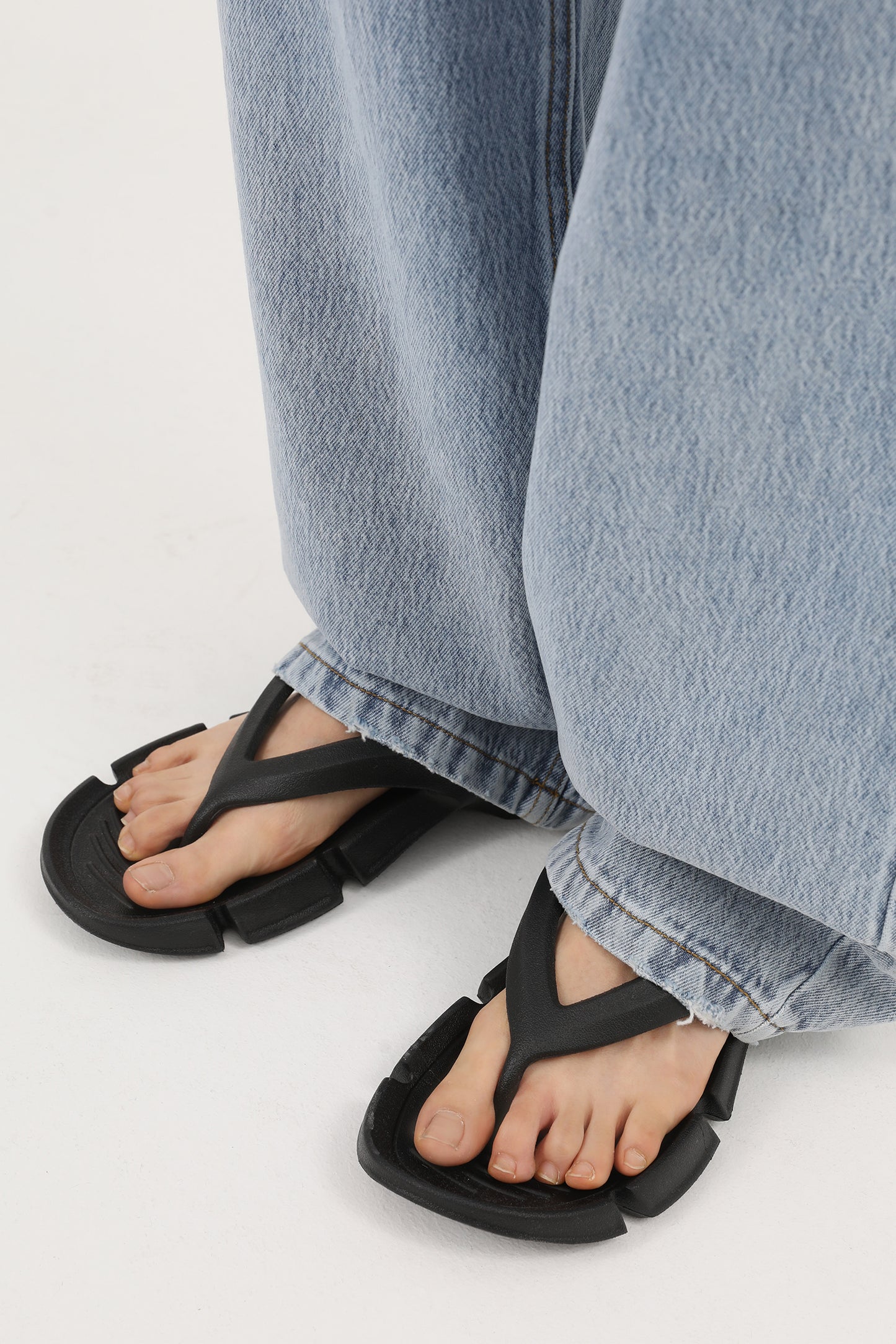 Wide straight silhouette high waist denim pants NZK5020