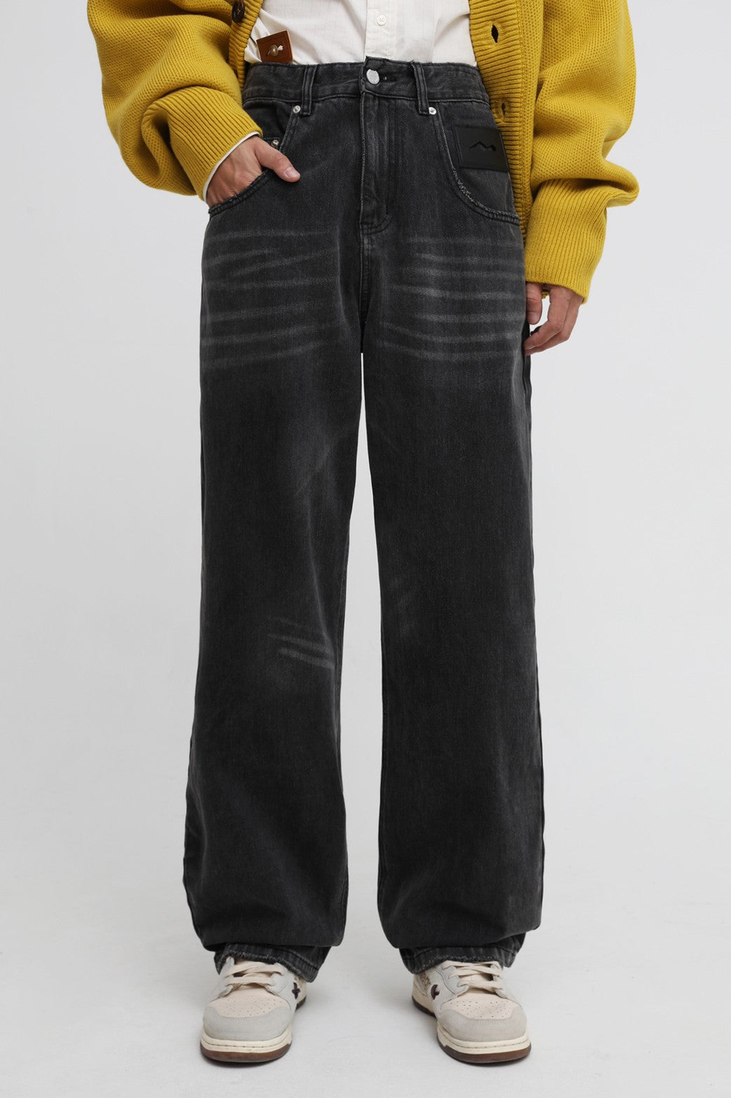 Wide straight silhouette high waist denim pants NZK5020