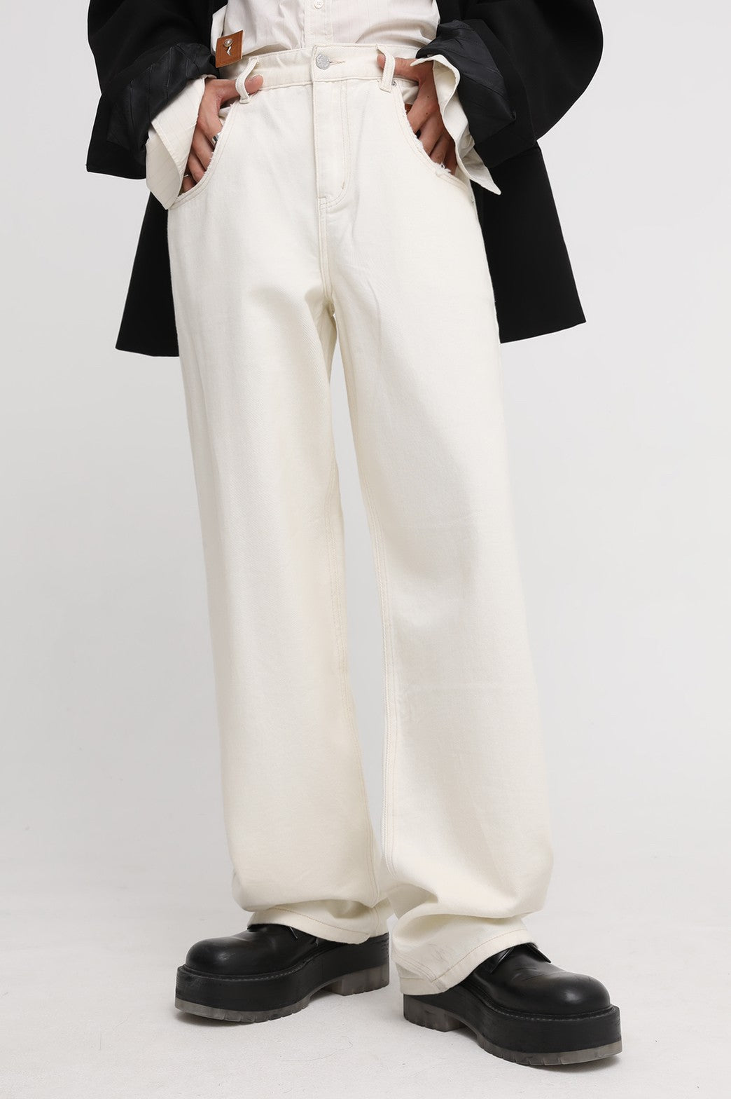Wide straight silhouette high waist denim pants NZK5020