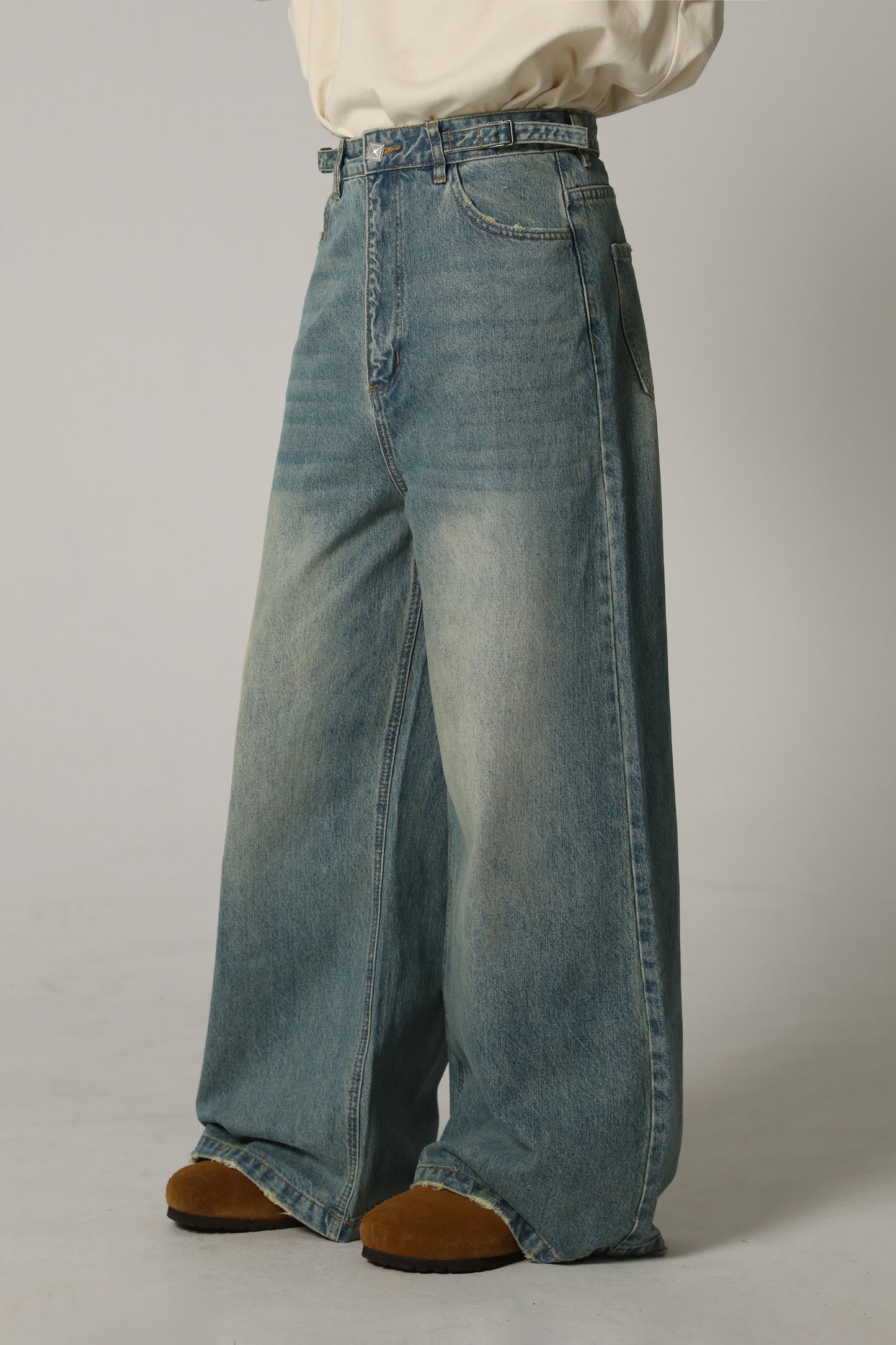 Side belt wide flare denim pants NZK6069