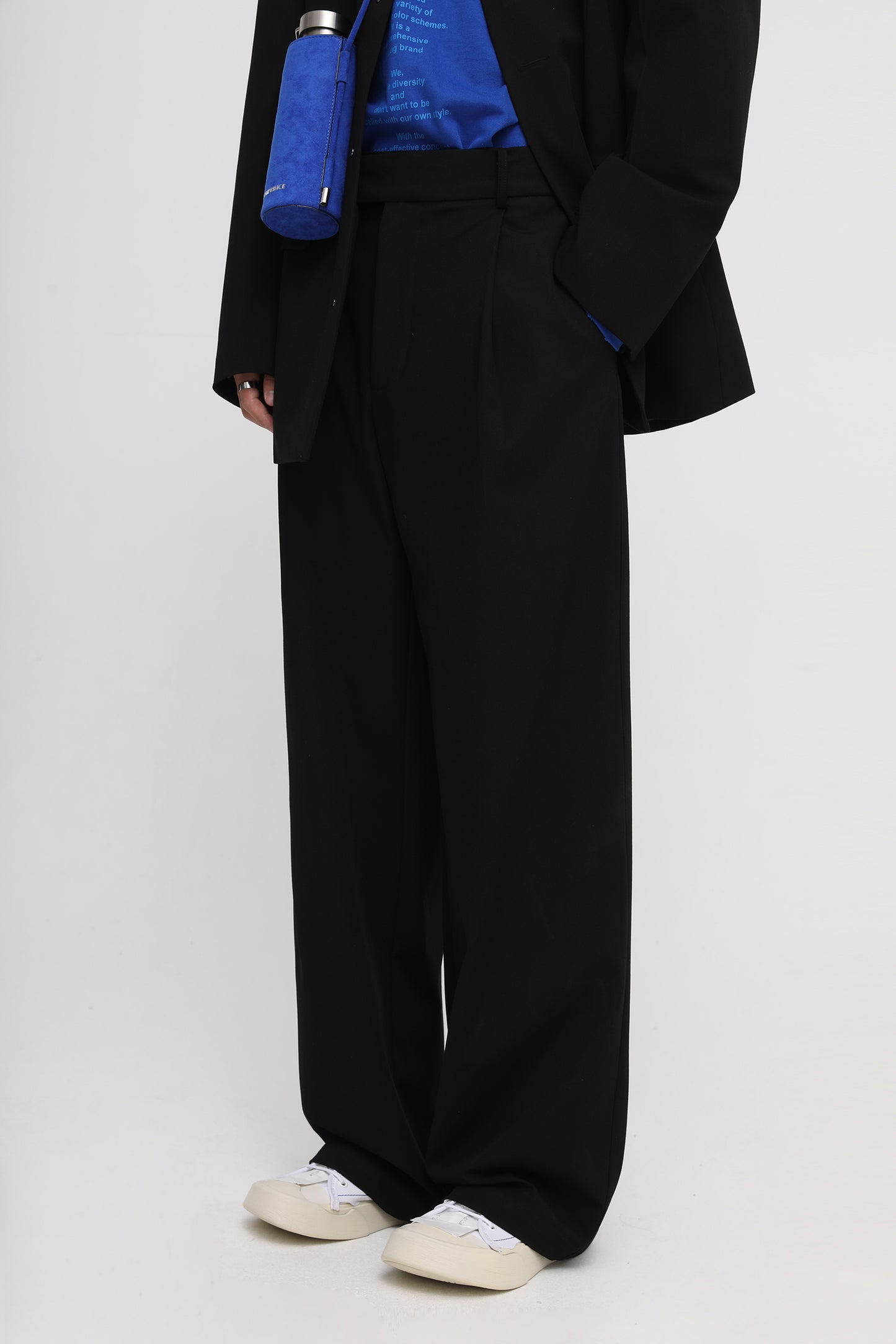 1-tuck wide silhouette slacks SK2050