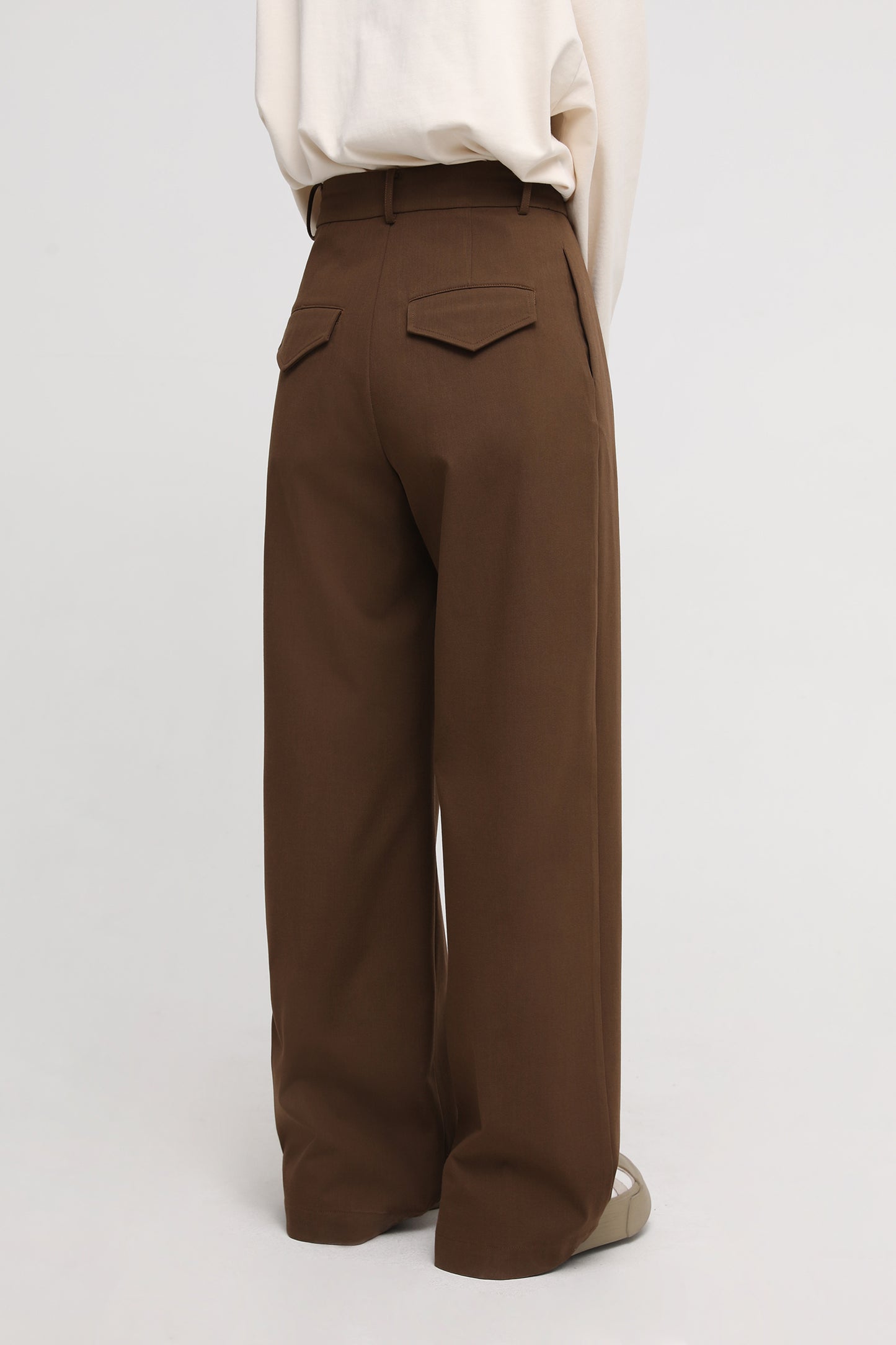 1-tuck wide silhouette slacks SK2050