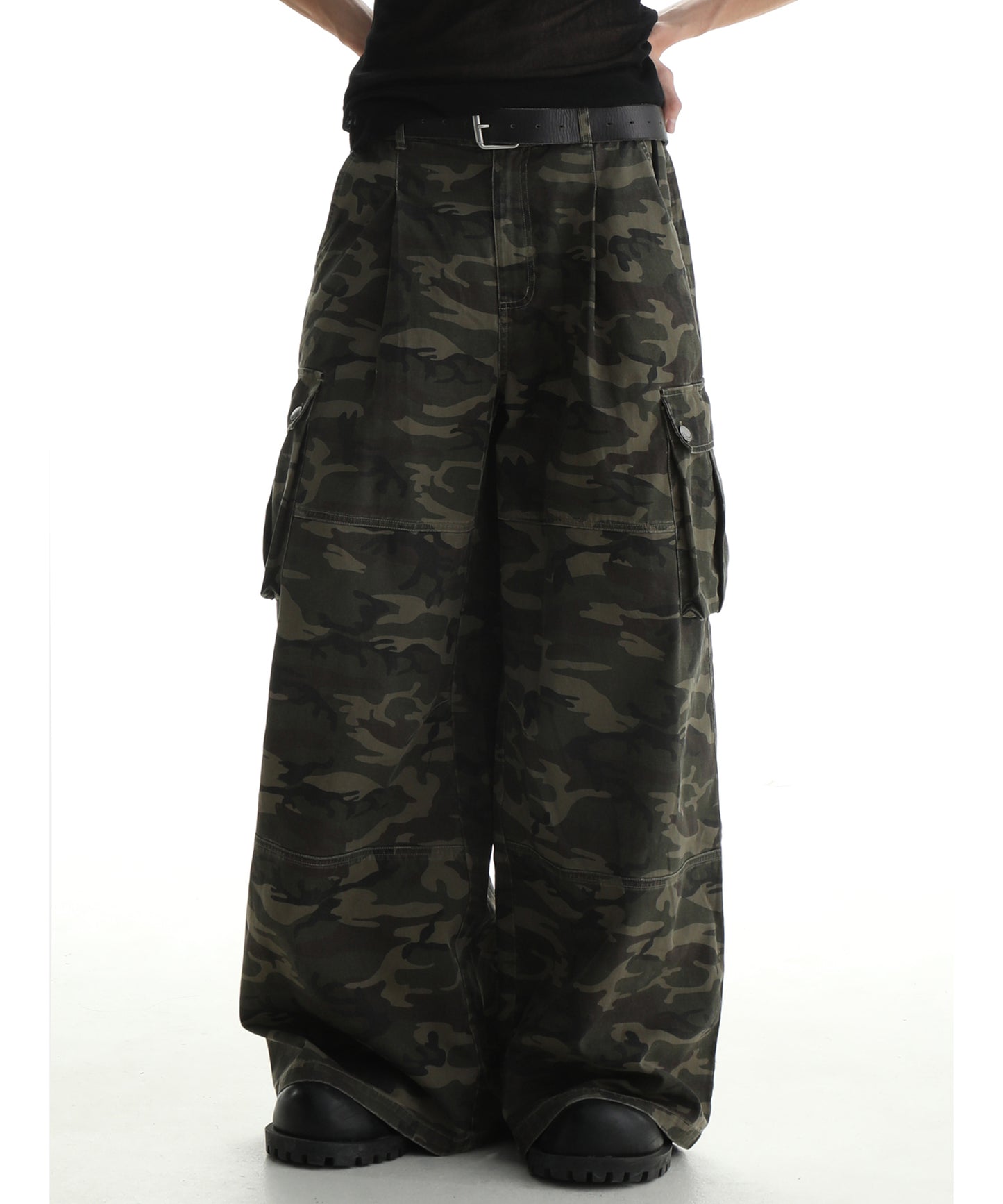 Wide silhouette camouflage military cargo pants XXK4206