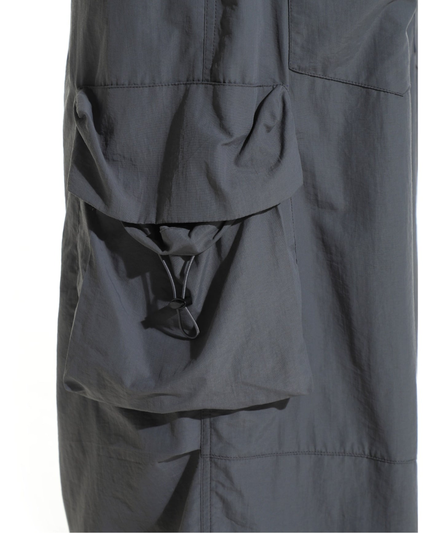 Wide silhouette elastic waist nylon cargo pants XXK4227