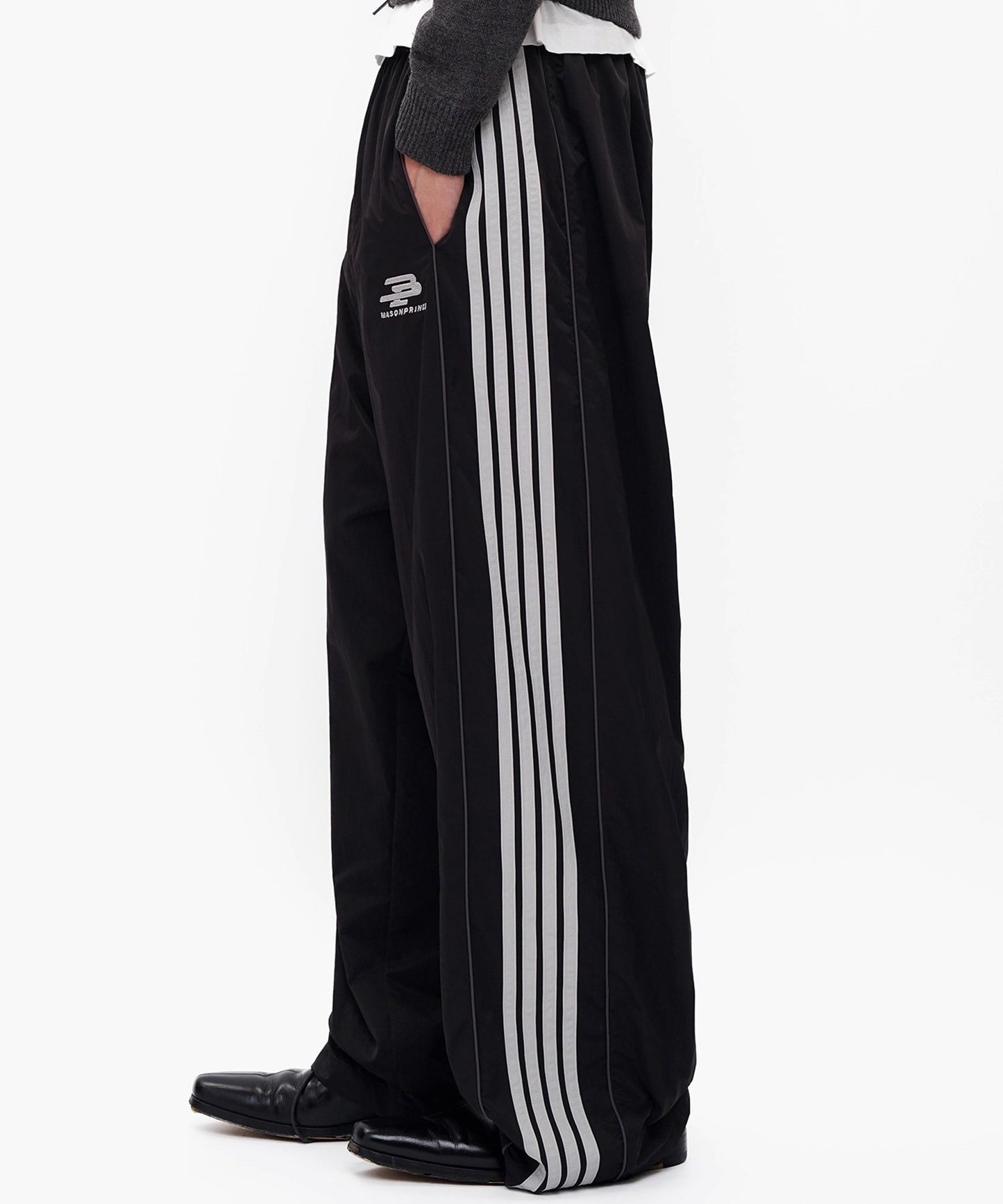 ルーズフィット サイドライン トラックパンツ XXK4376【MASONPRINCE】【2025AW】