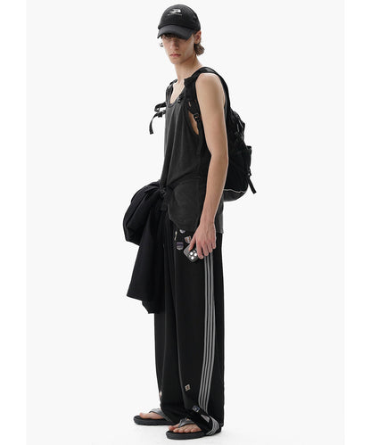 【自社サイト限定】ルーズフィット ステッカープリント サイドライン トラックパンツ XXK4349【MASONPRINCE】【2025SS】